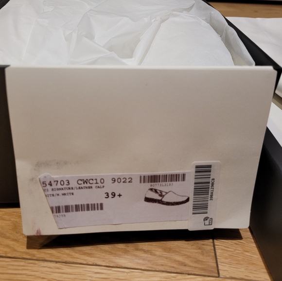 💯 Gucci white loafers - Picture 3 of 9